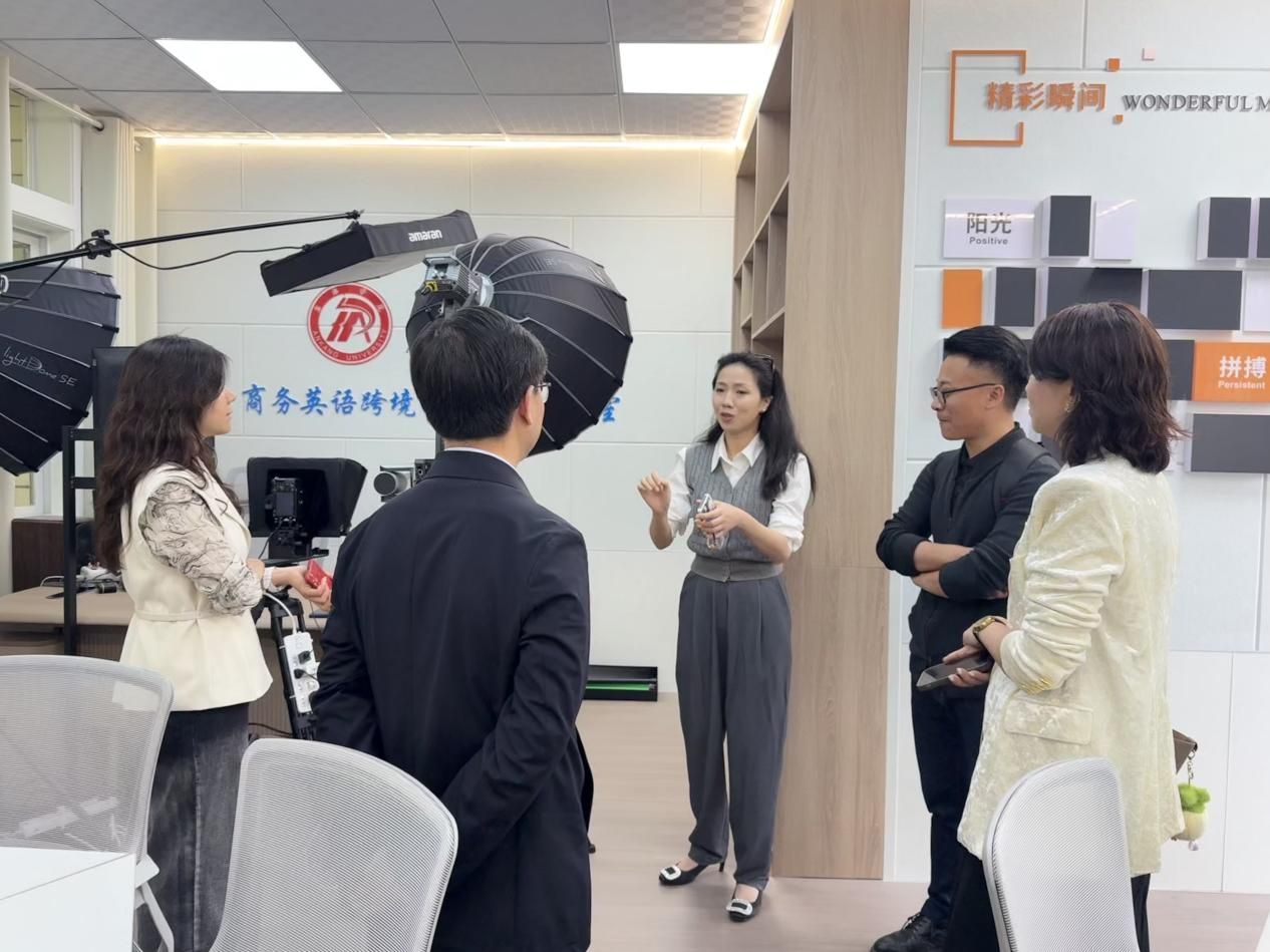 bda446cd629ea304bf16d1bac83d212